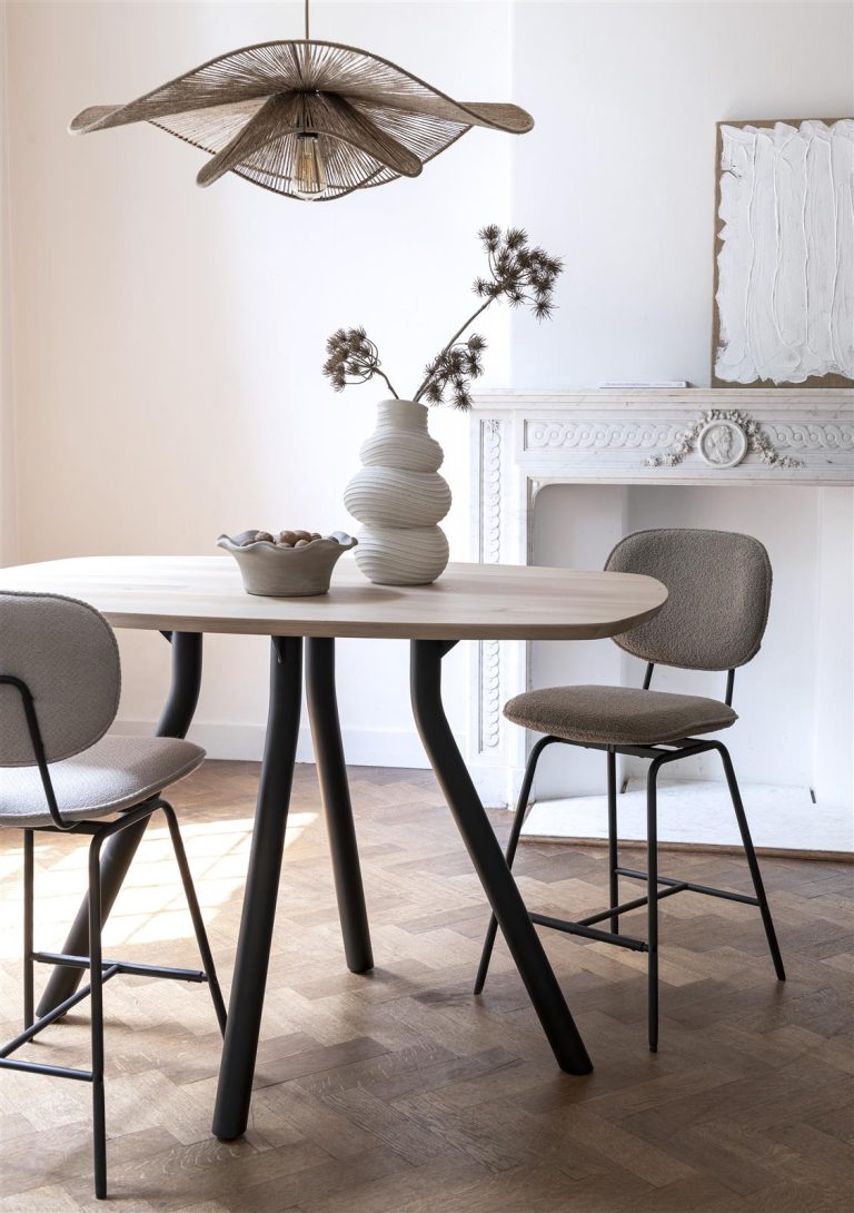 XOO_AMB_Iggy_lamp_Arvada_bartafel_Lexi_barstoel_