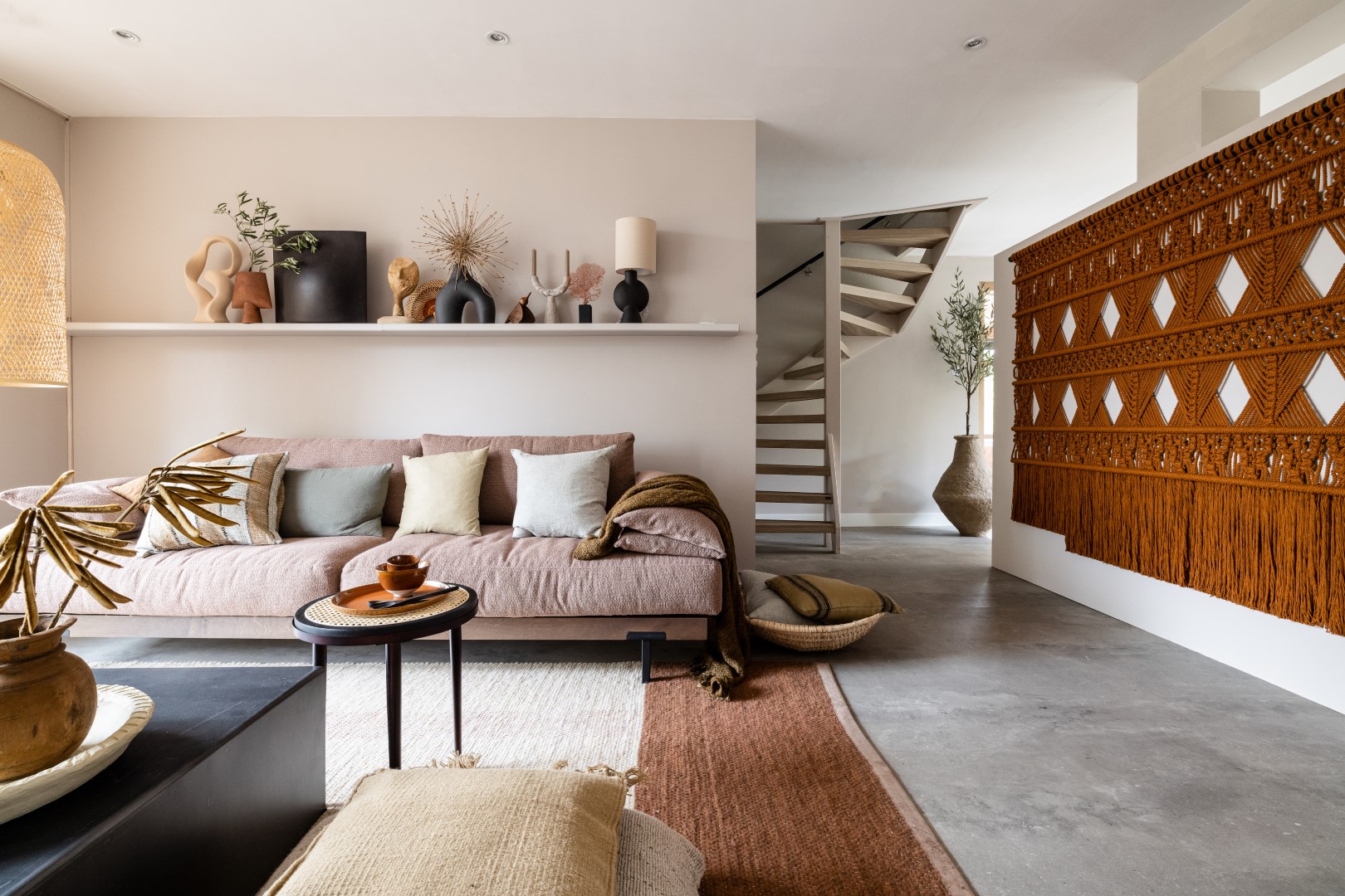 vinyl - woonkamer - AH - vtwonen - S15- a8 - Woerden- Warm kleurrijk (1)